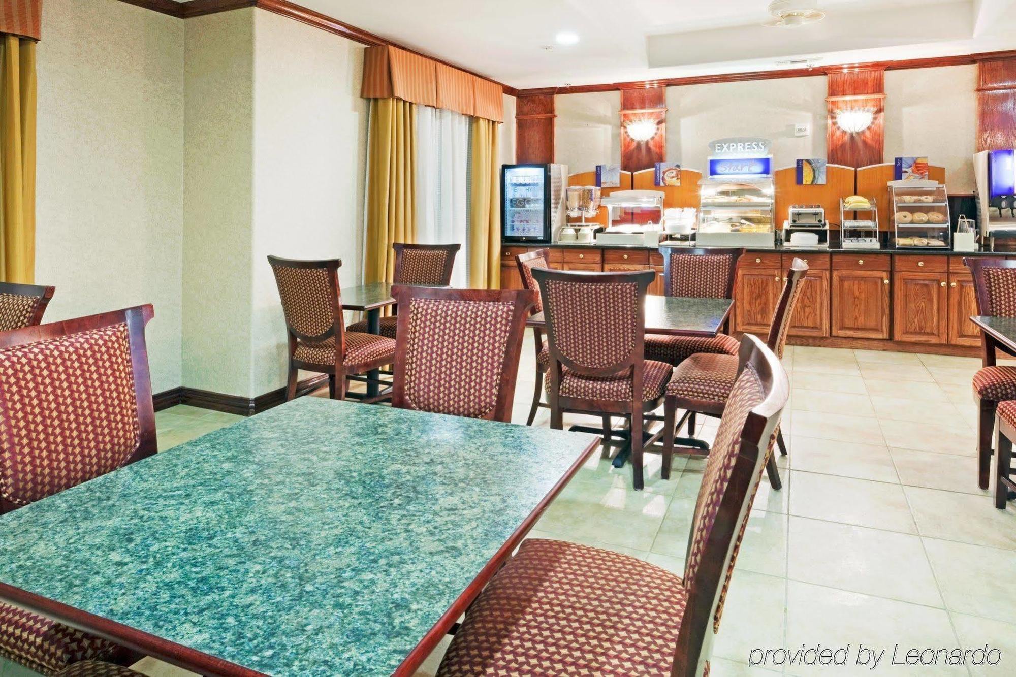 Holiday Inn Express & Suites Dallas - Duncanville, An Ihg Hotel Nhà hàng bức ảnh